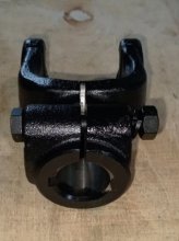 Вилка 6-ой серии с цилиндрическим отверстием под шпонку D=30мм под крестовину 30,2х92